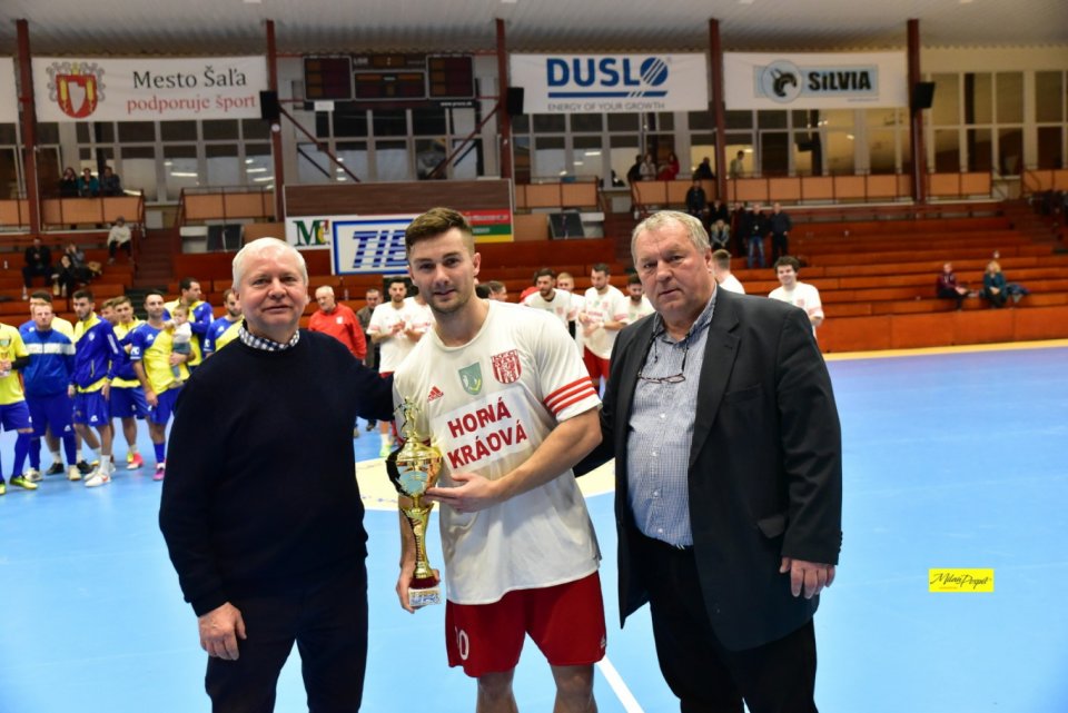 Vianočný futbal pre Močenok, TIBI cup štartuje.