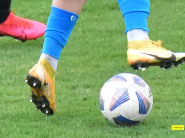 Futbalistom body stále nepribúdajú.  Zabodujú konečne proti Častkovciam ?