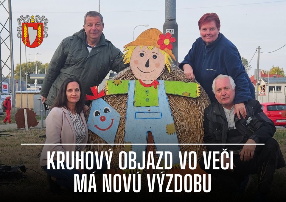 Kruhový objazd vo Veči má jesennú výzdobu