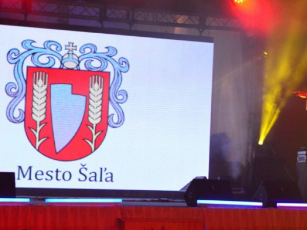 Reprezentačný ples mesta Šaľa sa vydaril a otvoril plesovú sezónu 2015