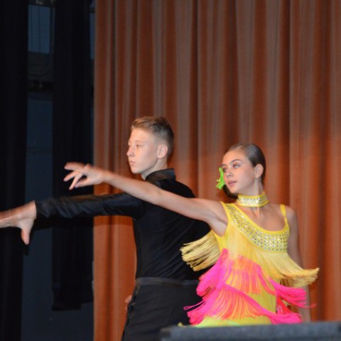 vystúpenie žiakov tanečnej školy Viva