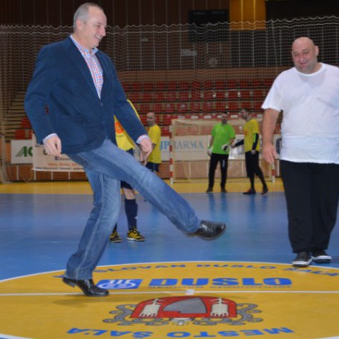 turnaj "nakopol" primátor mesta Jozef Belický spolu s Jozefom Novákom