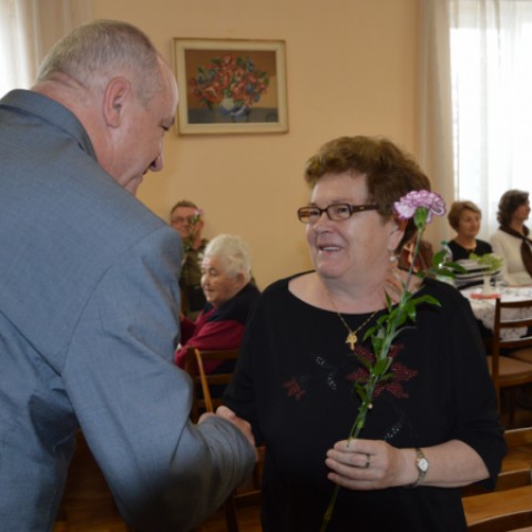 mamičkám z centra gratuloval primátor k ich sviatku kvetom