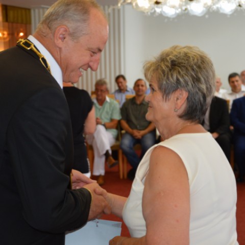 primátor Šale a predsedníčka Slovenskej samosprávy v Orosláňu Alžbeta Szabová
