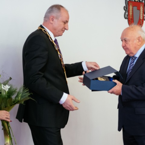 Dr. h. c. RNDr. Jozef Kollár - Čestné občianstvo