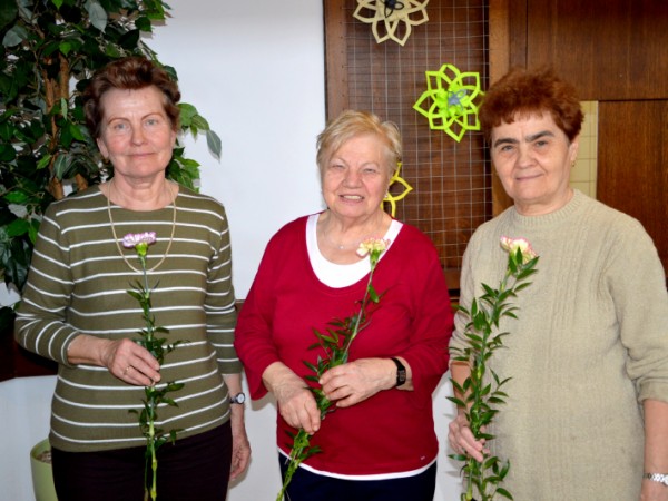 Ženy si uctili aj dôchodcovia z Únie nevidiacich a slabozrakých Slovenska