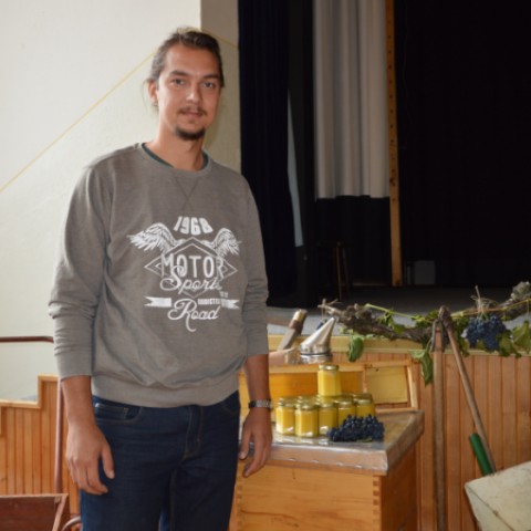 Matej Takáč, včelár, poľnohospodár a najmladší člen večianskeho záhradkárskeho zväzu 