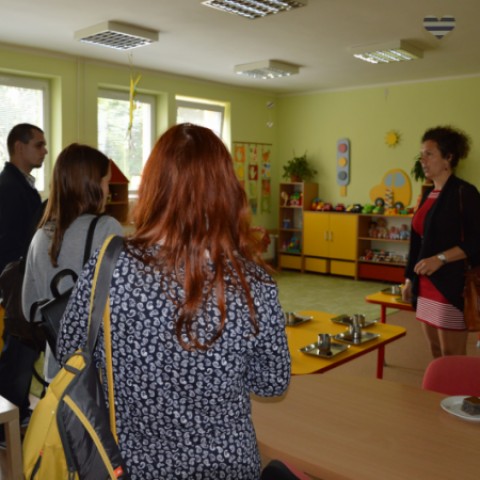 učiteľky z Estónska navštívili MŠ 8. mája, sprevádzala ich riaditeľka Žaneta Gužíková