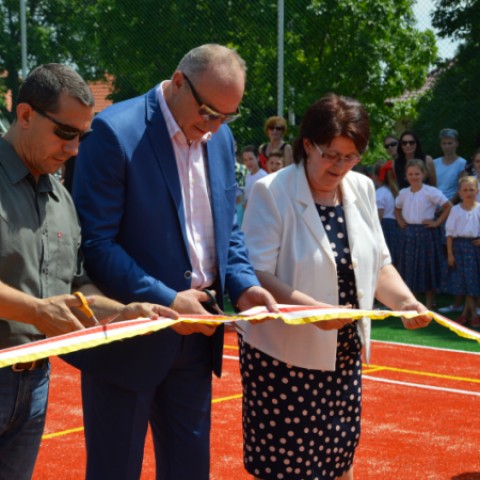 multifunkčné ihrisko na ZŠ J. C. Hronského slávnostne otvorilo mesto v júni 2016