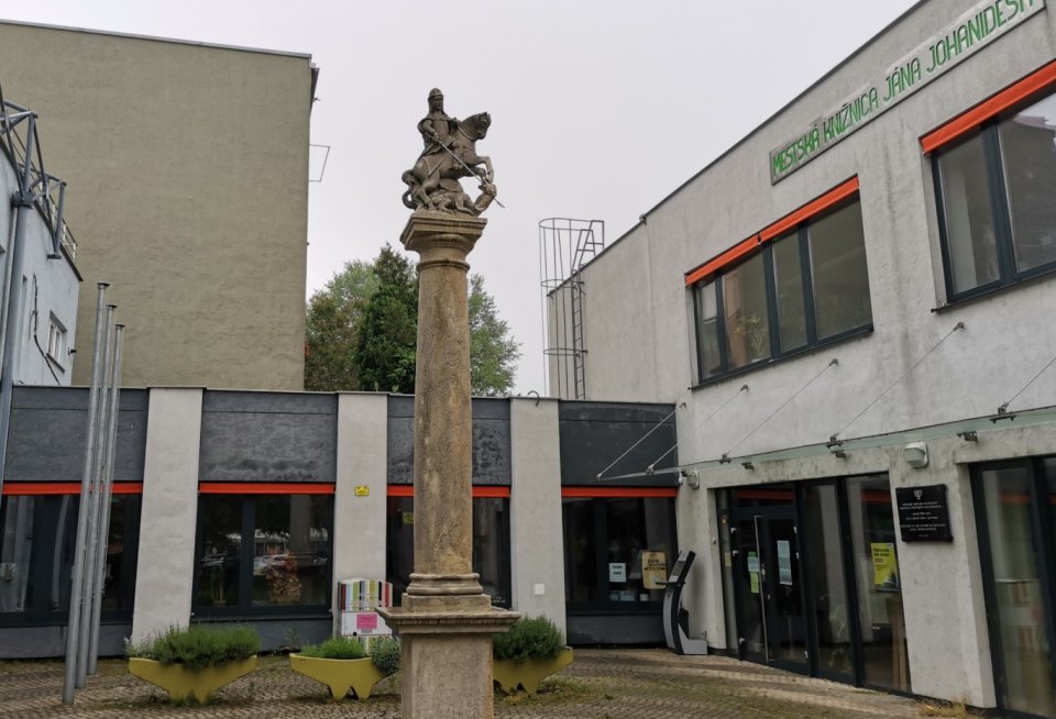 Upravené otváracie hodiny v knižnici