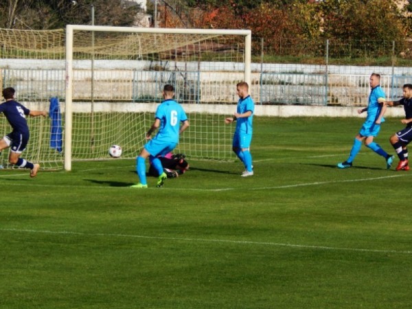 Futbalový život sa rozhýbal