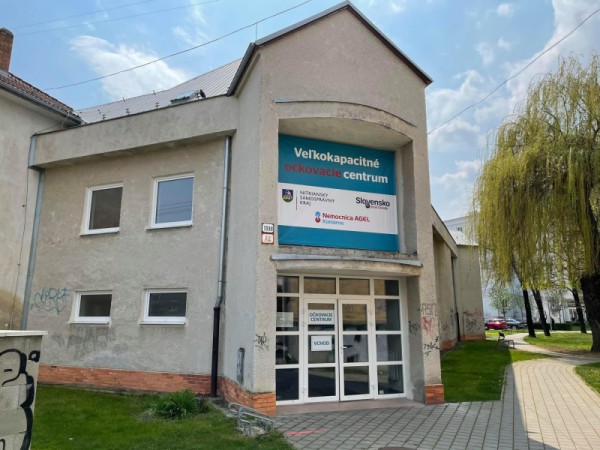 Očkovanie pre všetkých neregistrovaných vo Veľkokapacitnom očkovacom centre NSK v Šali