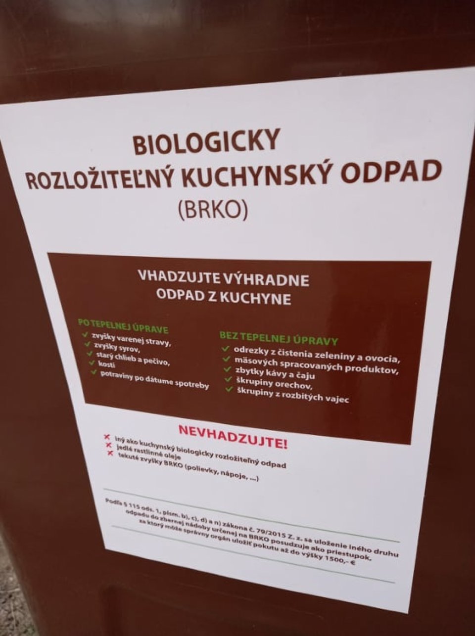 Kuchynský odpad spred rodinných domov začnú zbierať 31. januára
