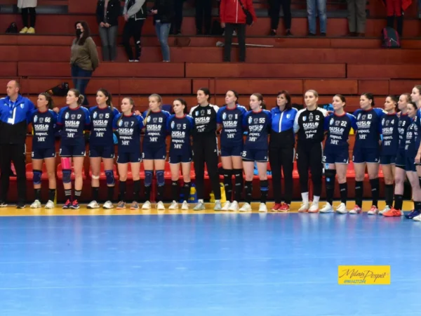 Hádzanárske play - off  s rukopisom favoritov.