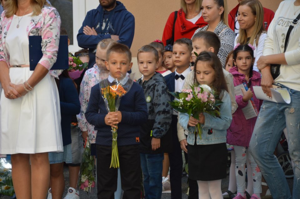 Do lavíc šalianskych škôl zasadlo takmer 2200 žiakov