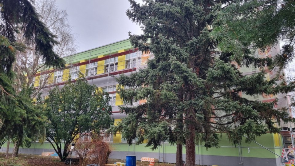 Práce na ZŠ Bernolákovej v plnom prúde